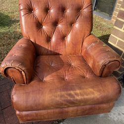 Swivel Chair 
