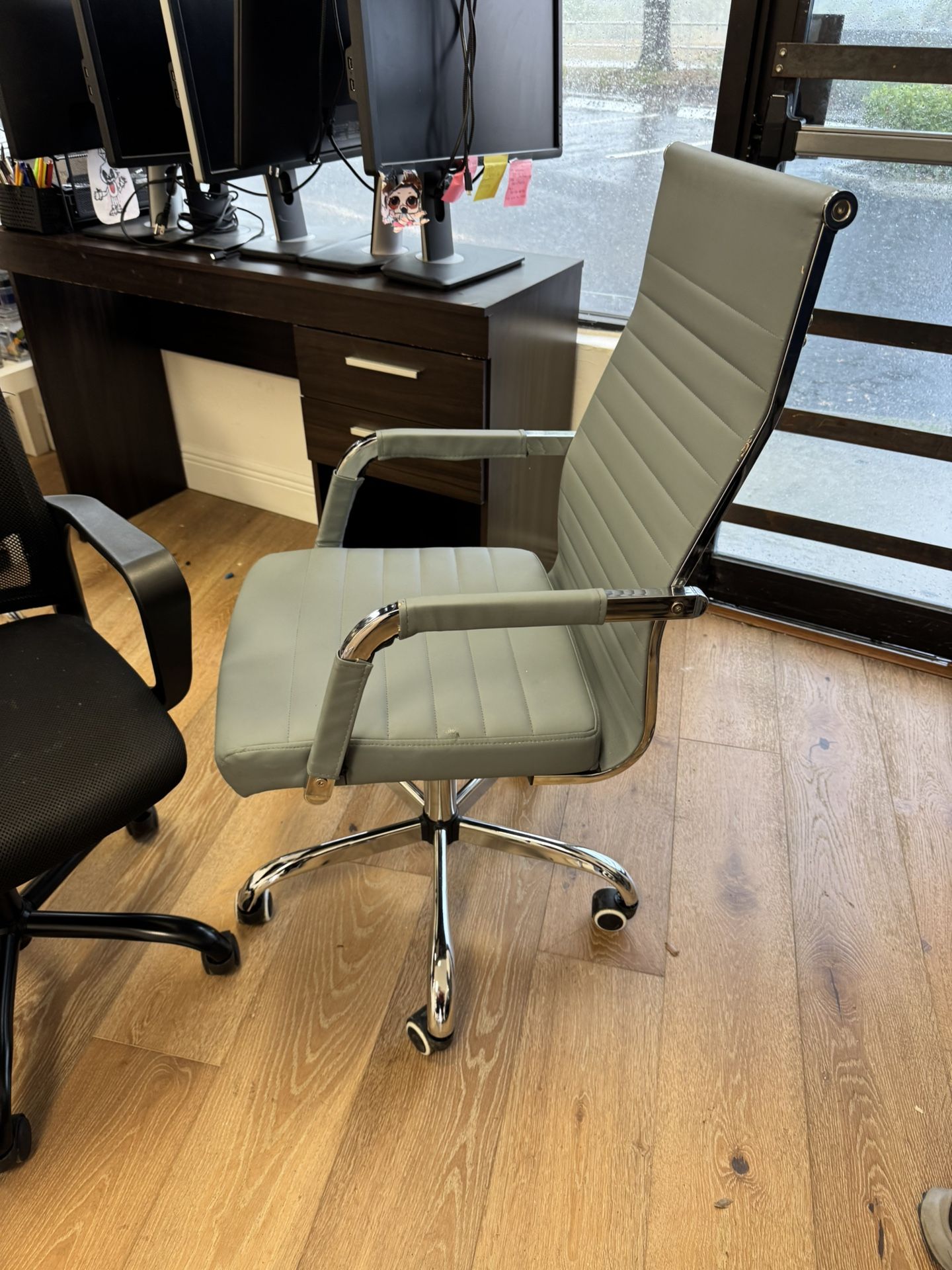 Set Of 4 Office Chairs