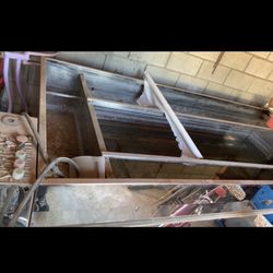 Hydrographic tank