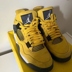 Jordan Air Jordan 4 Retro Lightning Yellow Black Mid Top Sneakers CT8527-700 Men
