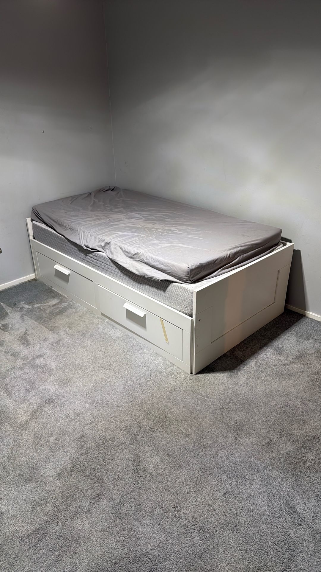 Twin Bed With Drawers