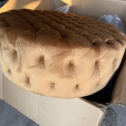 ROUND OTTOMAN 