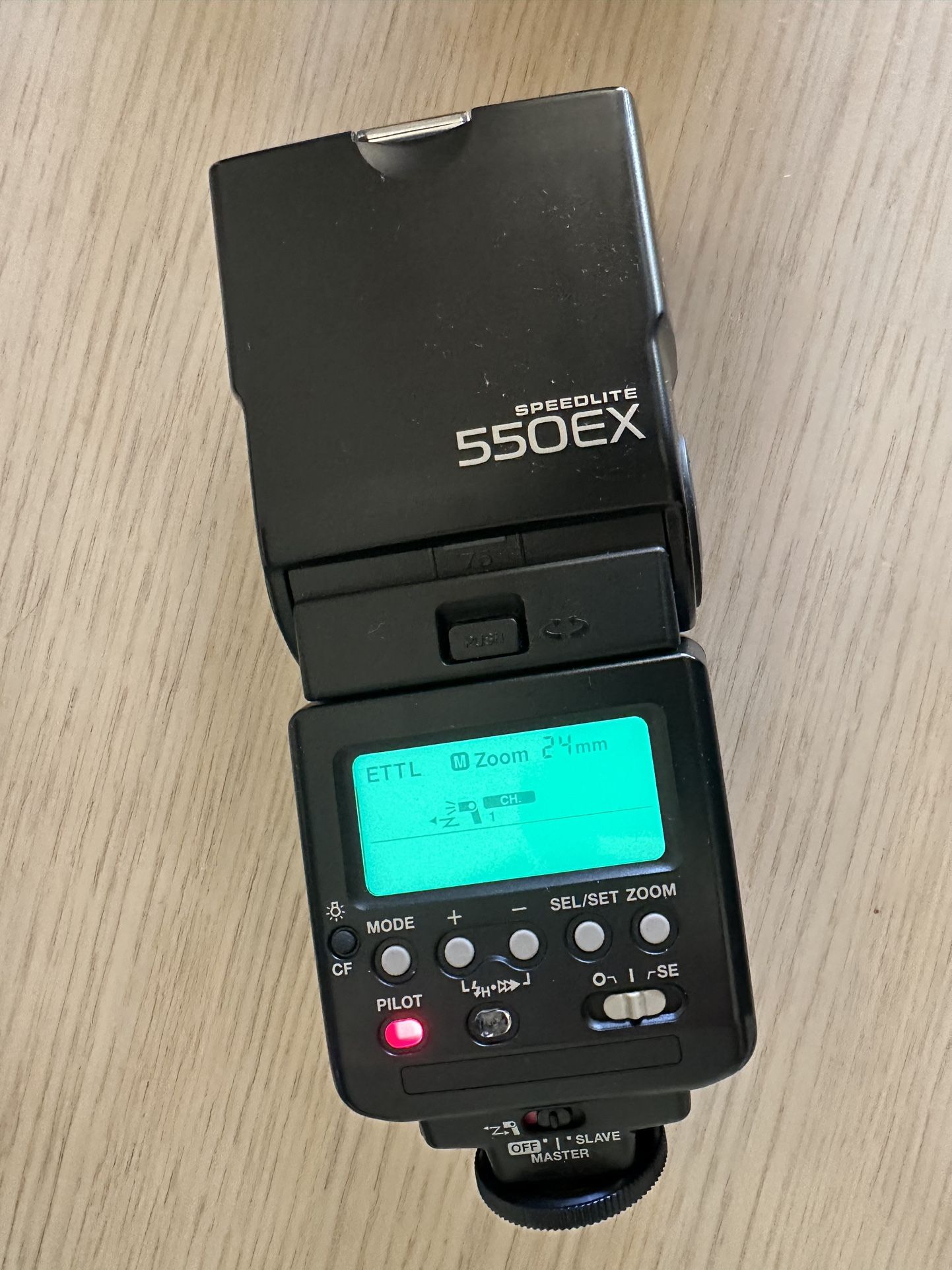 Canon Speedlite 550EX Flash with Soft Box Accessory - Like New