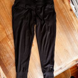Women’s champion duo dry small  black joggers 