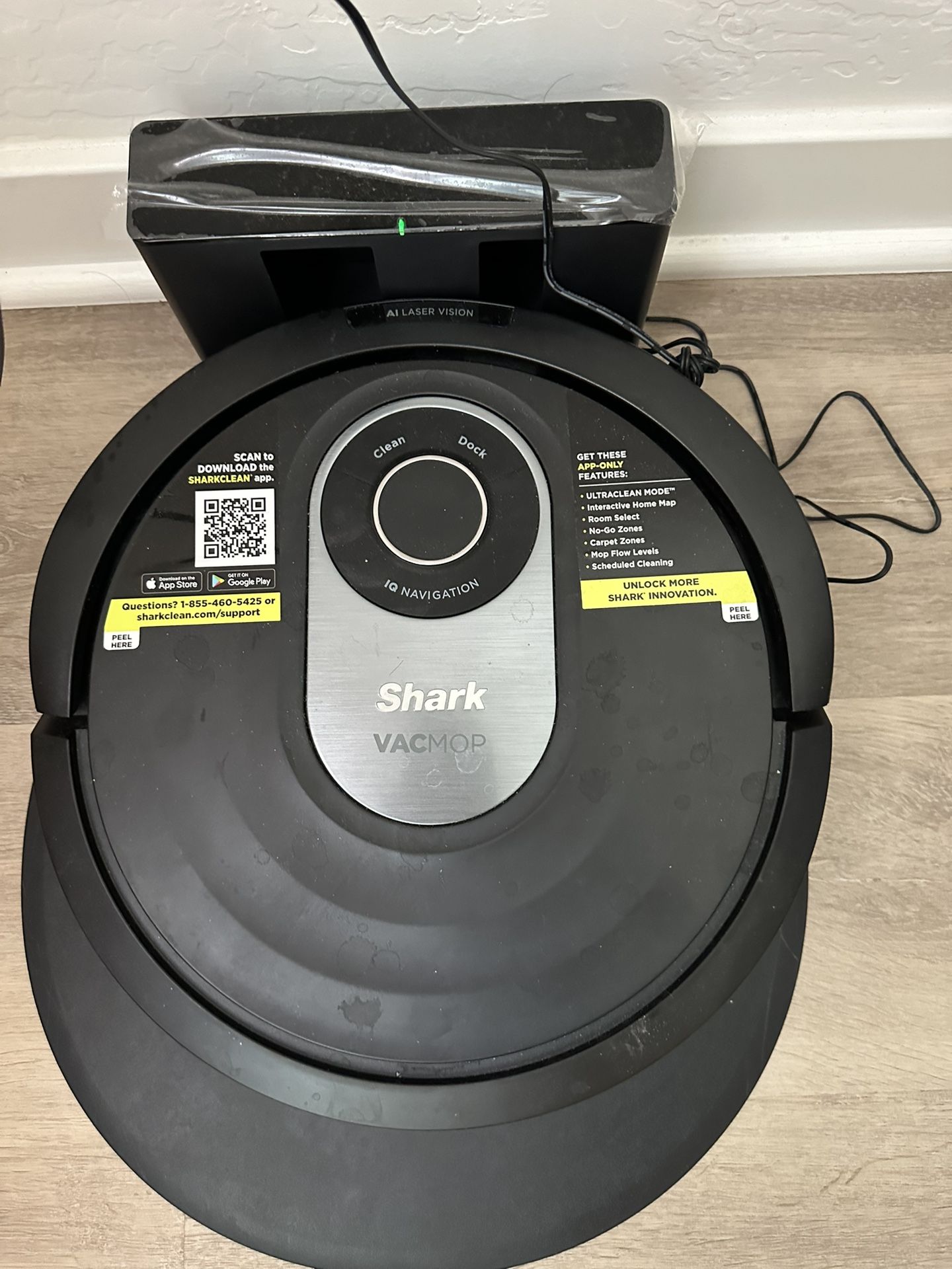 Shark Robovac - Vaccum Cleaner 