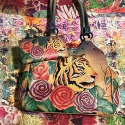 Anuschka Hand Painted Tiger & Roses Leather Shoulder Handbag & Wallet. 