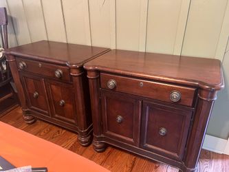2 Broyhill Charleston Square walnut finish bedside tables
