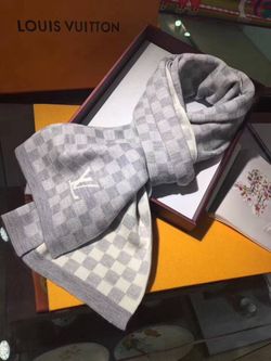 LV Damier Checkered Grey Scarf