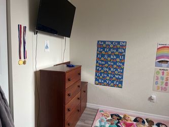 $25 Full-Size Bedroom Set