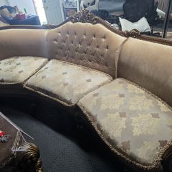 Luxury Louis Style Curved Sofa