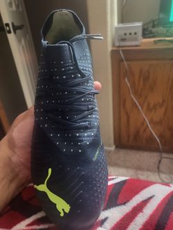 SOCCER CLEATS