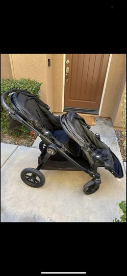 Baby jogger city select stroller