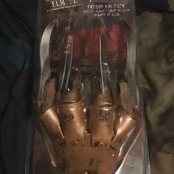 Rubies A Nightmare on Elm Street: Freddy Krueger Deluxe Glove