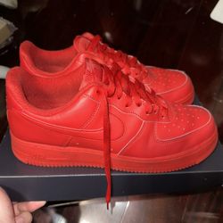 Red Air Force 1’s Nike Size 10 