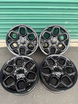 18” Chevy Silverado ZR2 AEV Bison Factory OEM Black Wheels Mint Condition. 18x8.5 Offset 26 Fits All Chevy Silverado 1500, Tahoe Suburban Models, Gmc