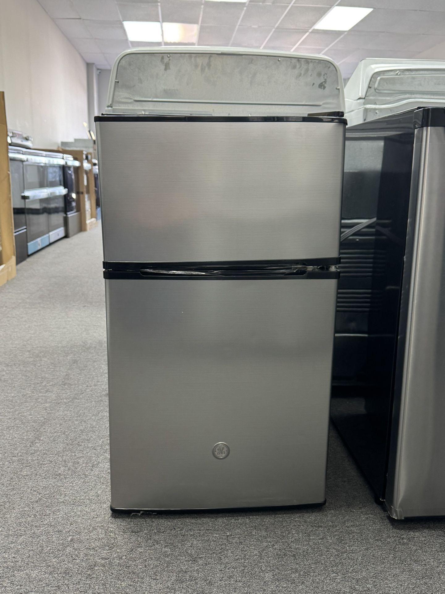 Refrigerator Small Office