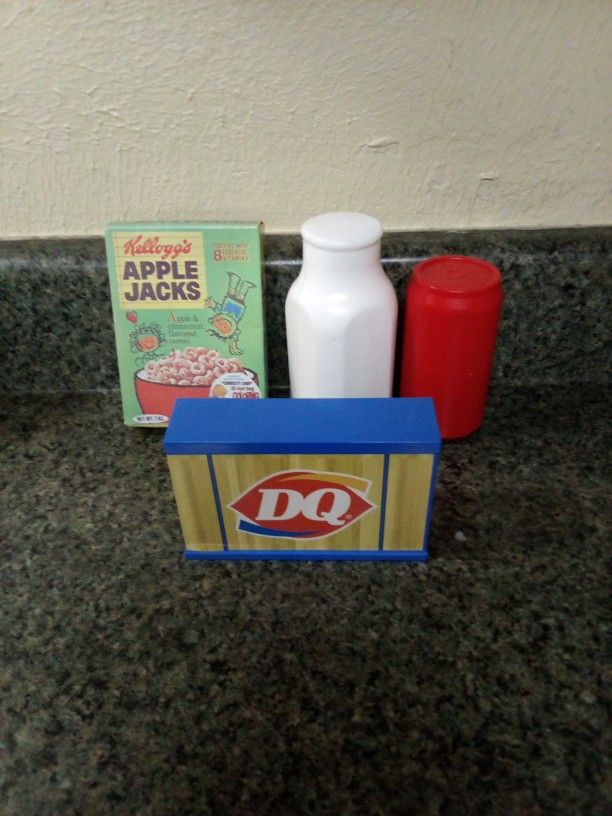 Vintage Classic Fake Food (Must Pick Up