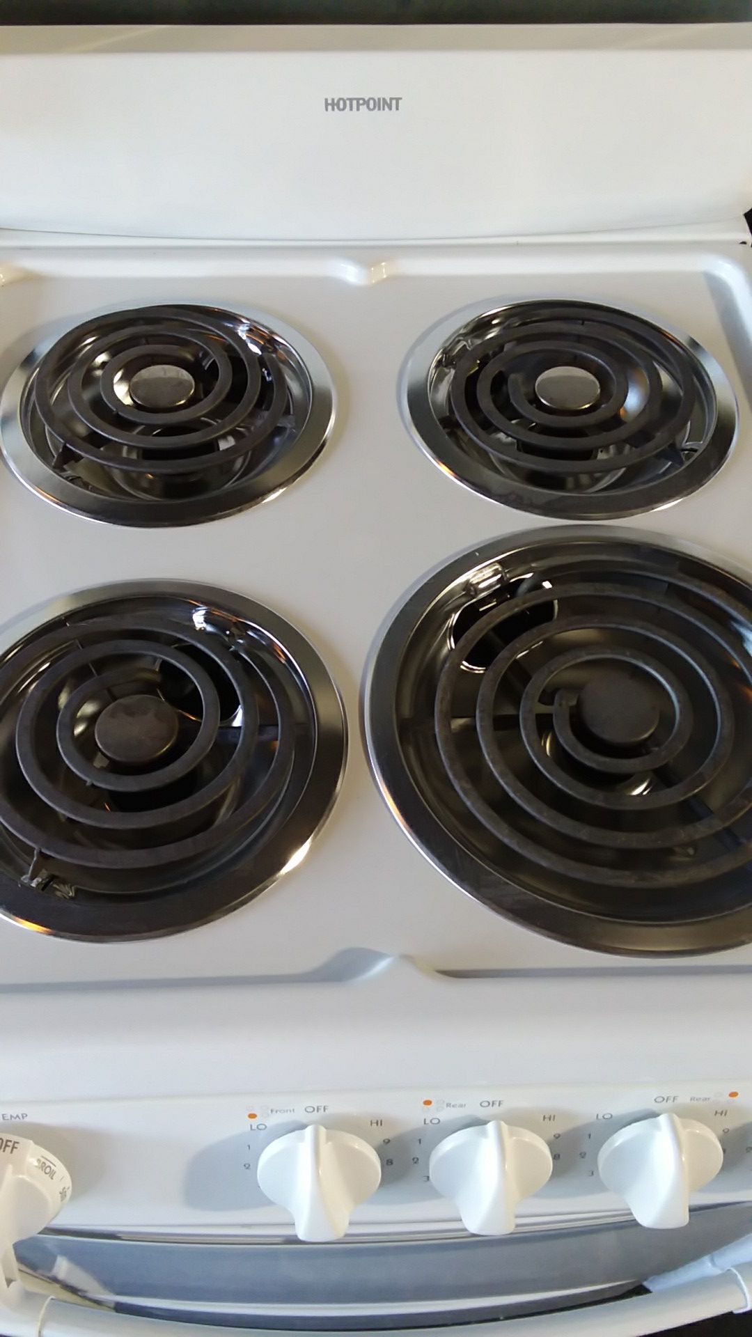 20 inch apartment size stove 4 Day Sale 13th Thru the 16th for Sale in