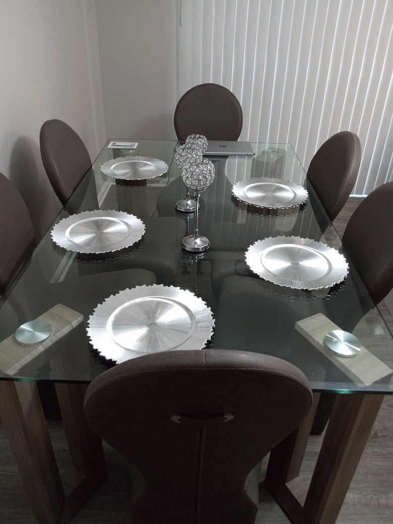 Brand New Lovely Glass Kitchen Table Set It Seats 6