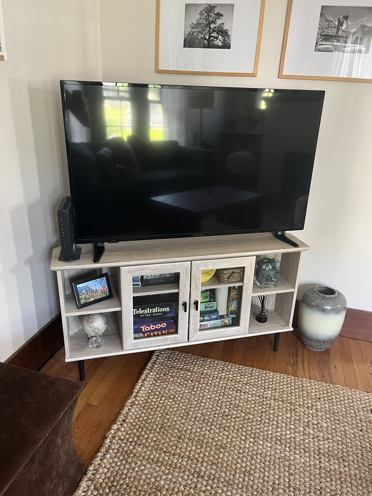 Corner TV Stand