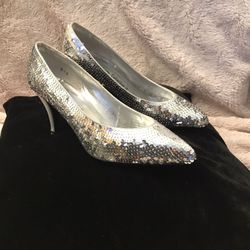Sequin Pumps 