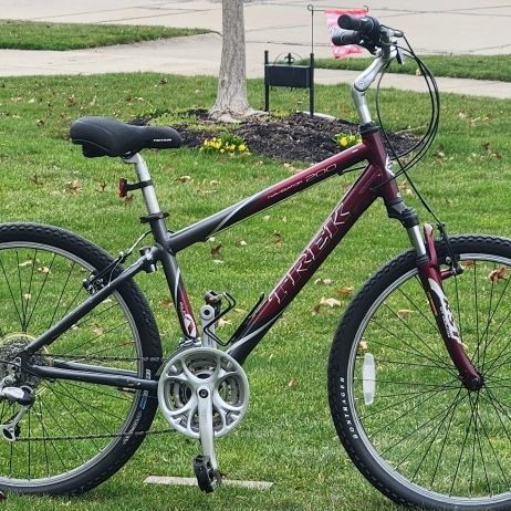 trek bicycle navigator 200 TREK NAVIGATOR 200 SPORT COMFORT BIKE - MEDIUM FRAME - 24 SPEED - TUNED for  Sale in North Olmsted, OH