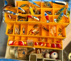 Rebel Full Tackle Box w/ many New Lires