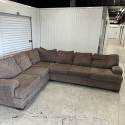 Comfy Nice Gray Sectional Couch🔥🔥🔥🔥
