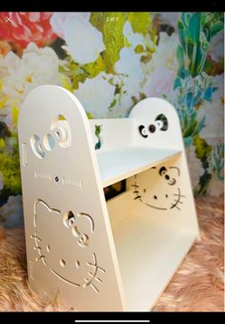 Hello Kitty Shelf