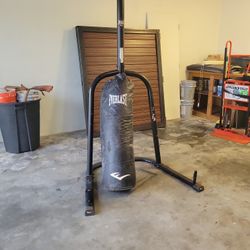 Pushing Bag With Stand