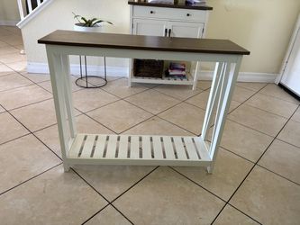 Farmhouse entry table