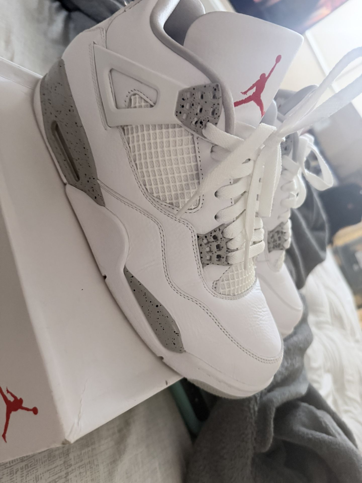 Air Jordan 4 White Oreo