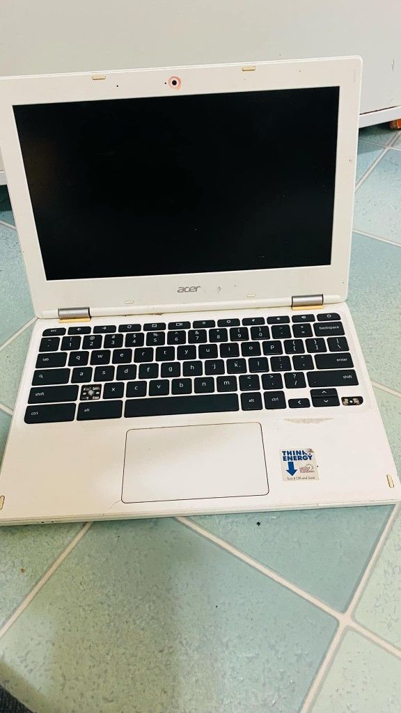 Chrome book laptop