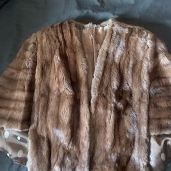 FAUX FUR CAPE/ VINTAGE
