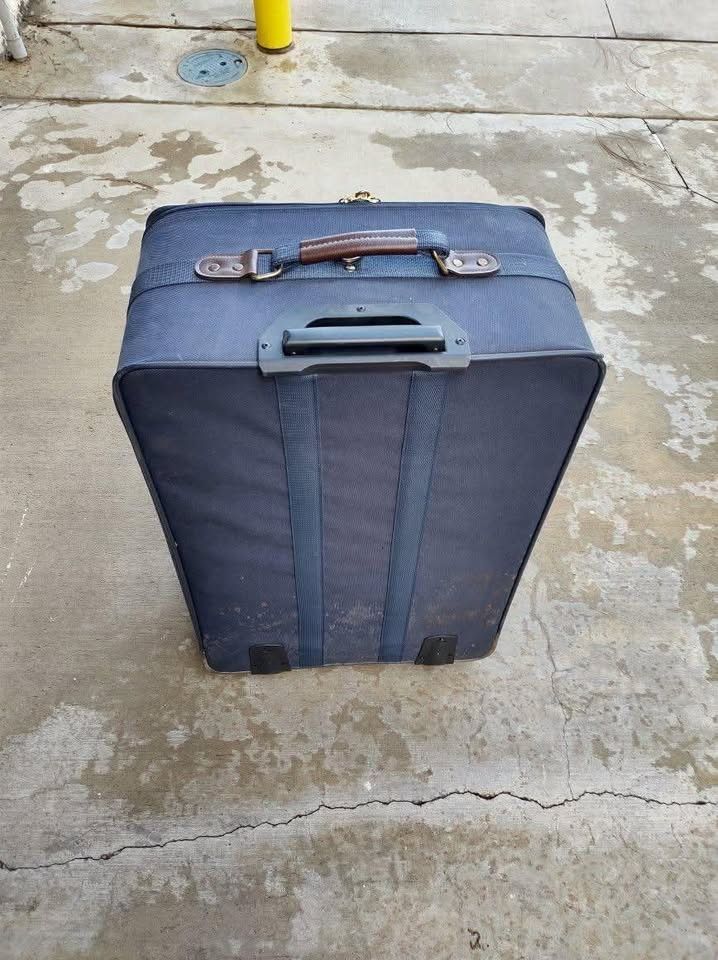 big 26 inch suitcase