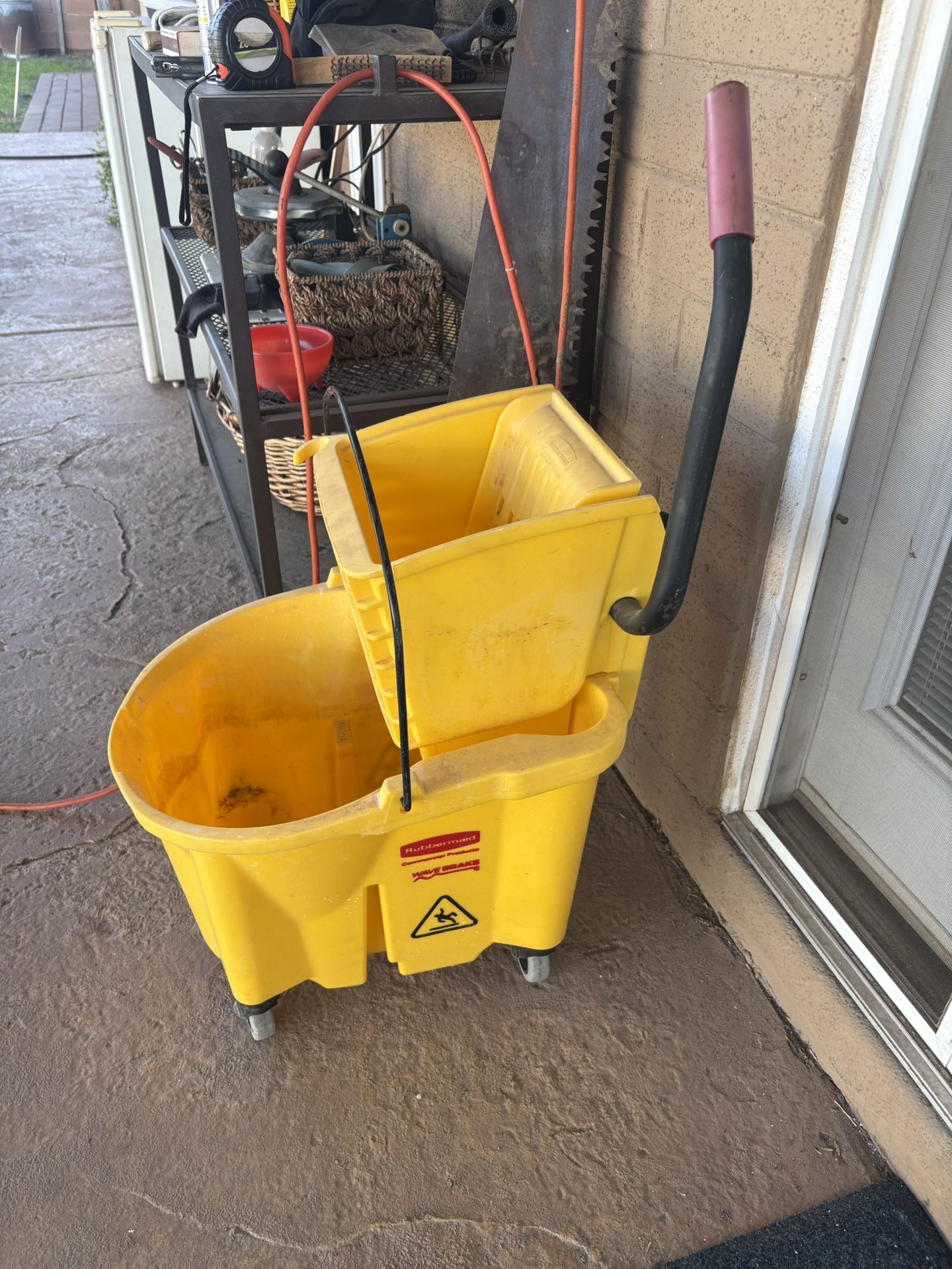 Rubbermaid Mop Bucket
