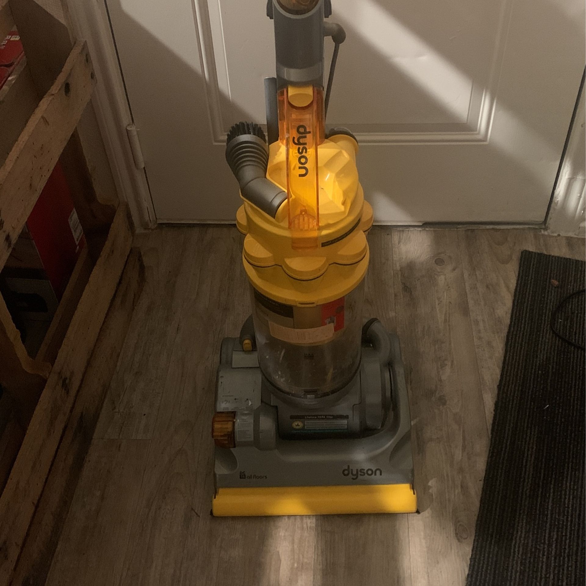 Dyson Vaccum