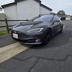 2016 Tesla Model S 90D