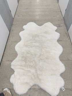 White soft rug