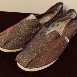 New Toms women size 6 classic gold glittery brown slip on casual canvas flat shoes
