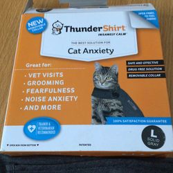 Thunder shirt for Cat Or Small Dog Size L  $10