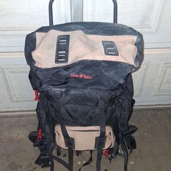 CAMP TRAILS HIKING BACKPACK W/ EXTERNAL FRAME 
