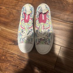 SHOES;  VANS ADIDAS NIKES REEBOK 