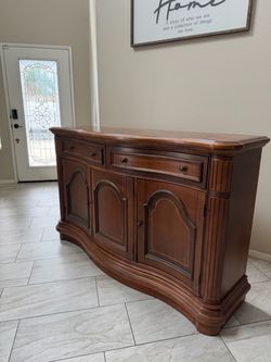 Vintage cabinet