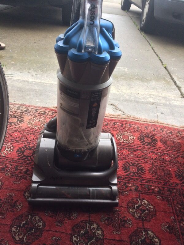 Dyson DC17 absolute Animal Cyclone Upright Vacuum
