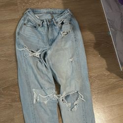 American Eagle Mom Jean