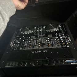 DJ with 2 big speakers included