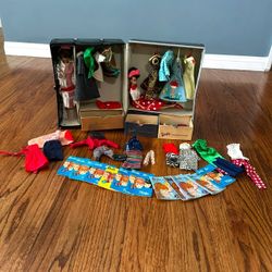 1962 Barbie Ponytail Carrying Case Wardrobe Trunk WITH 2 Barbies, Clothes Accessories & Magazines