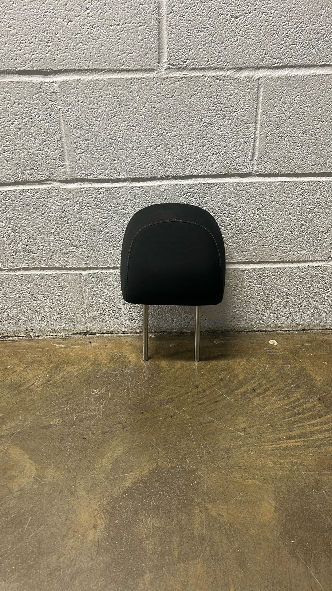 N50. 2016- 2019 Nissan Sentra Front Seat Headrest Head Rest Black Material OEM