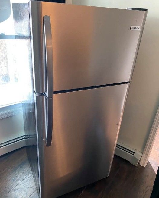Refrigerator Frigidaire